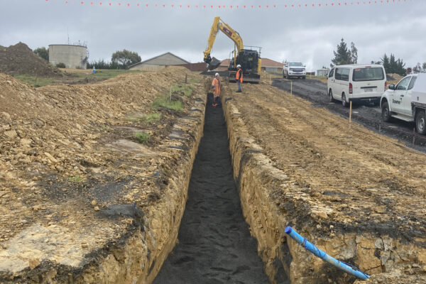pro_civil_close_subdivision_water_reticulation_and_service_trenching_9