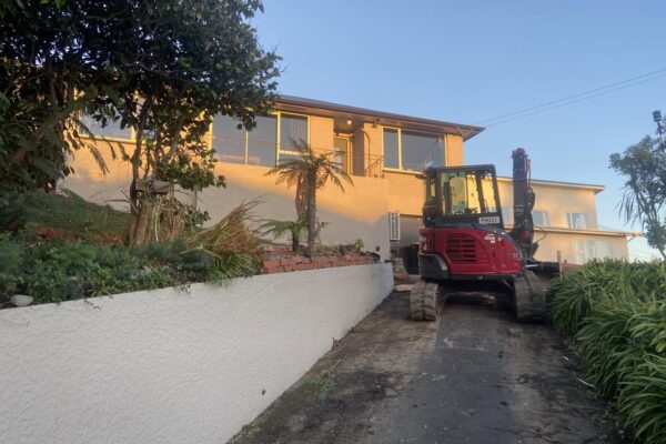 pro_civil_subdivision_developments_infrastructure_pipelaying_new_zealand-kaikorai-valley-road-busy_times_heading_august6