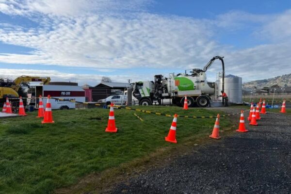 pro_civil_subdivision_developments_infrastructure_pipelaying_new_zealand-kaikorai-valley-road-busy_times_heading_august9